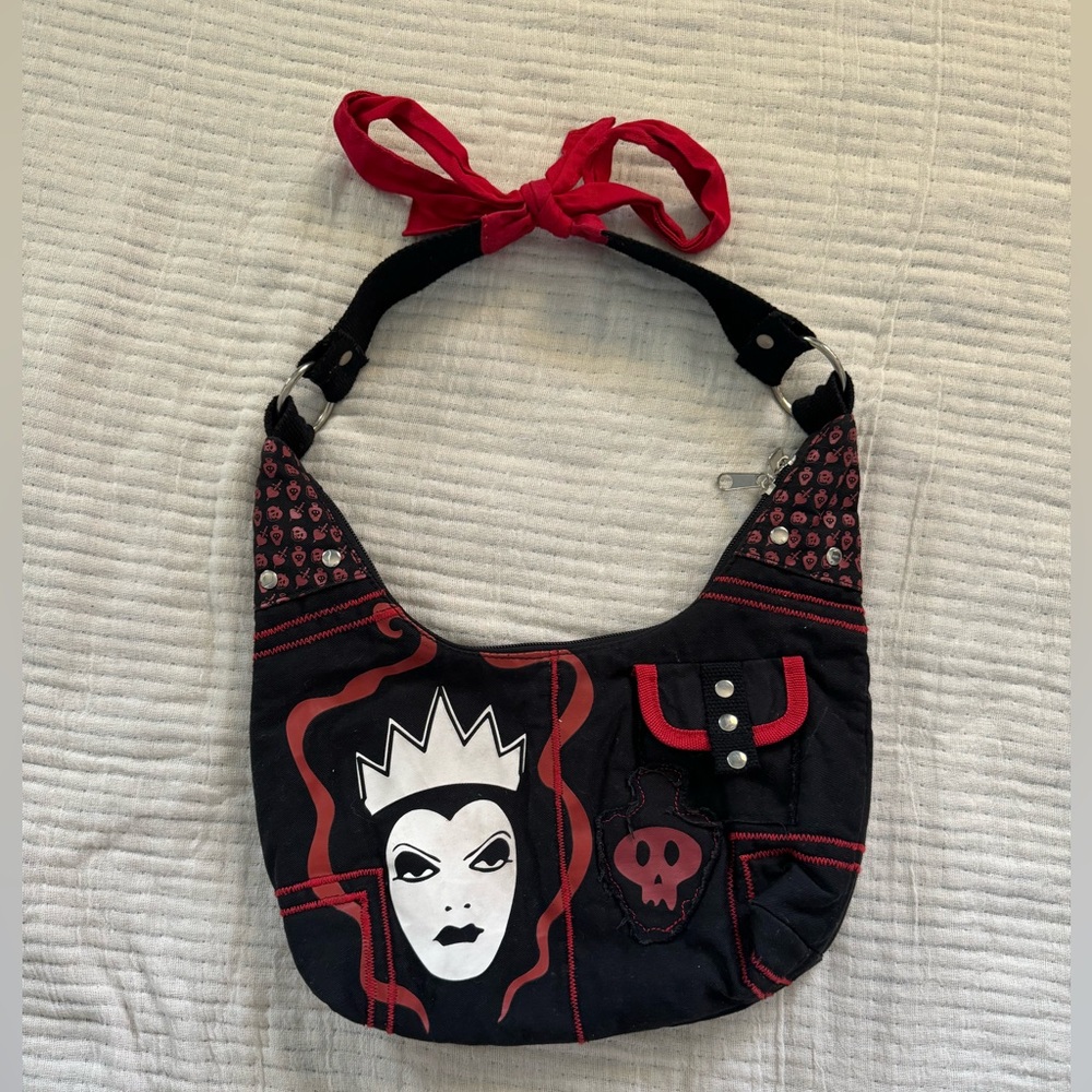 🍀Disney evil queen shoulder bag